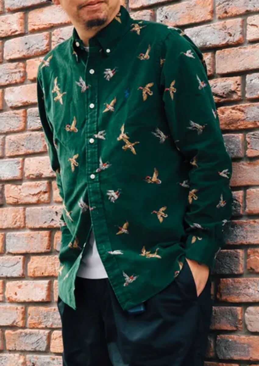 今季は「柄トップス」が熱い！ カーデ、ニット、シャツetc. 取り入れ方をスナップで解説 - 1枚目の画像