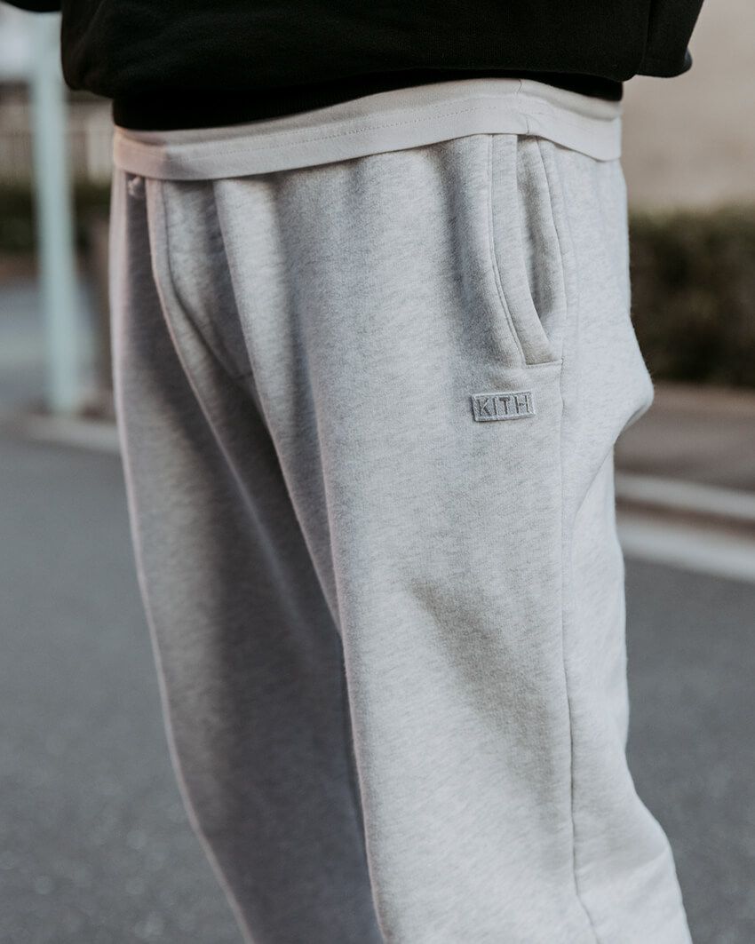 スウェット上下、ユニクロ、クロムハーツetc.井岡一翔のガチ私服を決戦直前にパパラッチ！ - 6枚目の画像