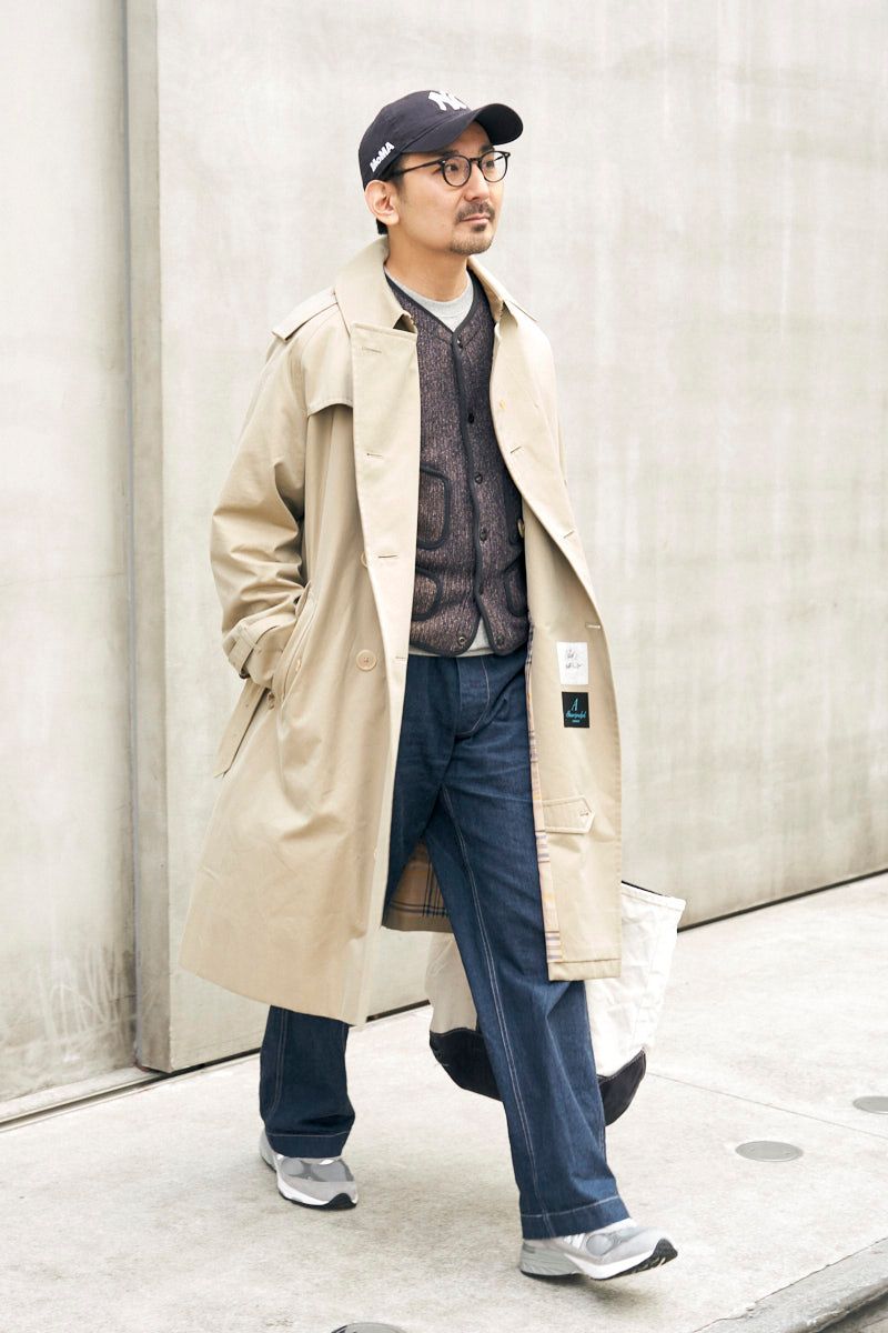 コート、ベスト、スウェット、、デニム＝すべてアナトミカ