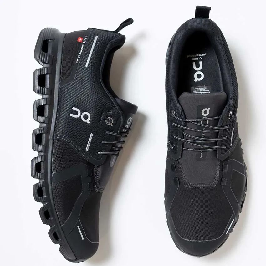 「クラウド 6 ウォータープルーフ」2万900円／オン（オン・ジャパン　050-3196-4189）