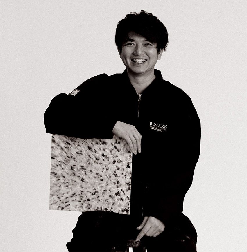 リマーレ 代表取締役 間瀬雅介さん●1993年、愛知県生まれ。航海士・機関士として南極海を含む洋上を航行後、生活に必要不可欠なプラスチックを循環素材にするべくリマーレを創業。「地球の7割 (=海) を遊び場に変える」を人生の理念とする。