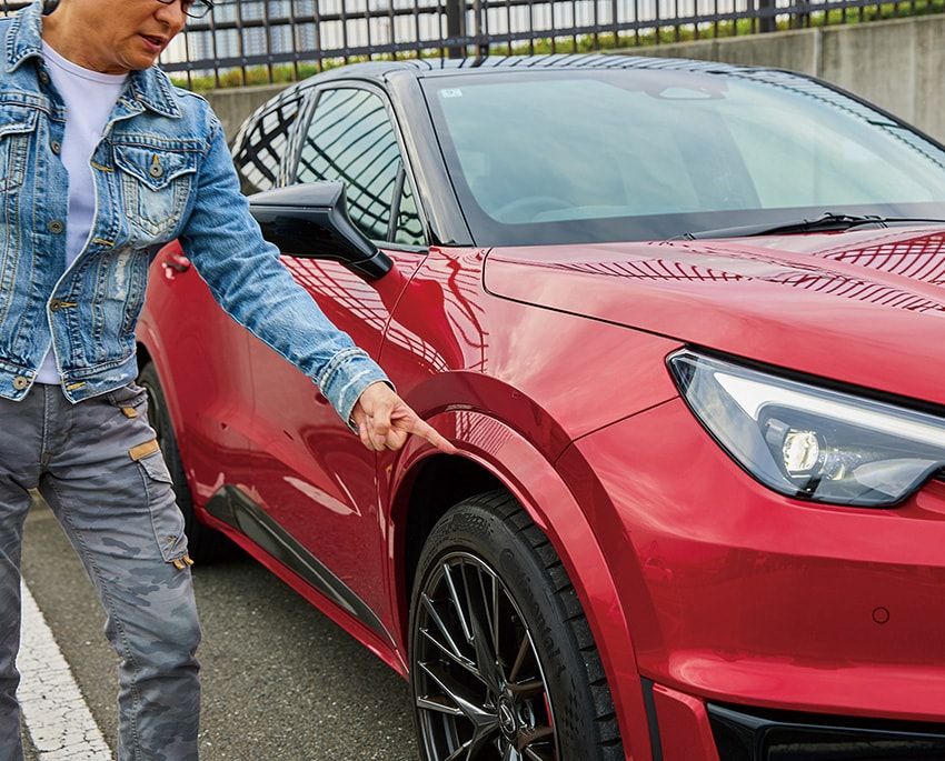 オーバーフェンダーに専用19インチアルミホイール、強化ブレーキでスポーティな見た目と基本性能を高めたMORIZO RR。「フルタイムAWDと6速MTが生む伸びやかな加速と安定感が最高の組み合わせでした。ステアリング越しにクルマと対話でき、非日常の高揚感にはうっとりします。これはずっと乗っていたい」。