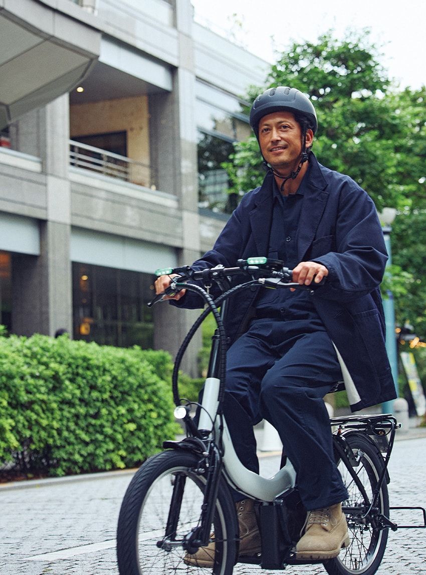 パナソニックから、“漕がない自転車”が登場!? まるで電動スクーターのように、ススーッと快適 - 2枚目の画像