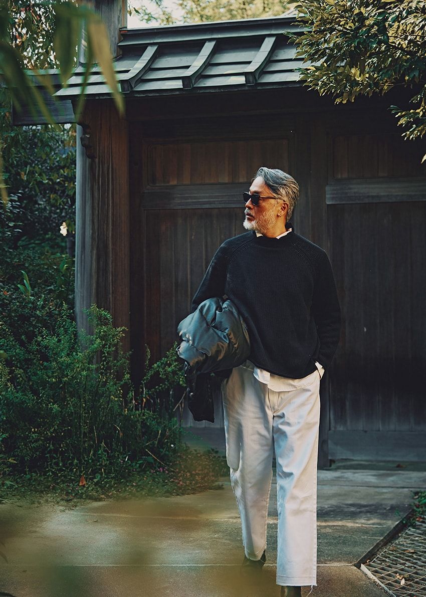 ディッキーズ「874」に、ダイワ ピア39のダウンを合わせる。種カジ流”白黒”コーデを解説 - 1枚目の画像