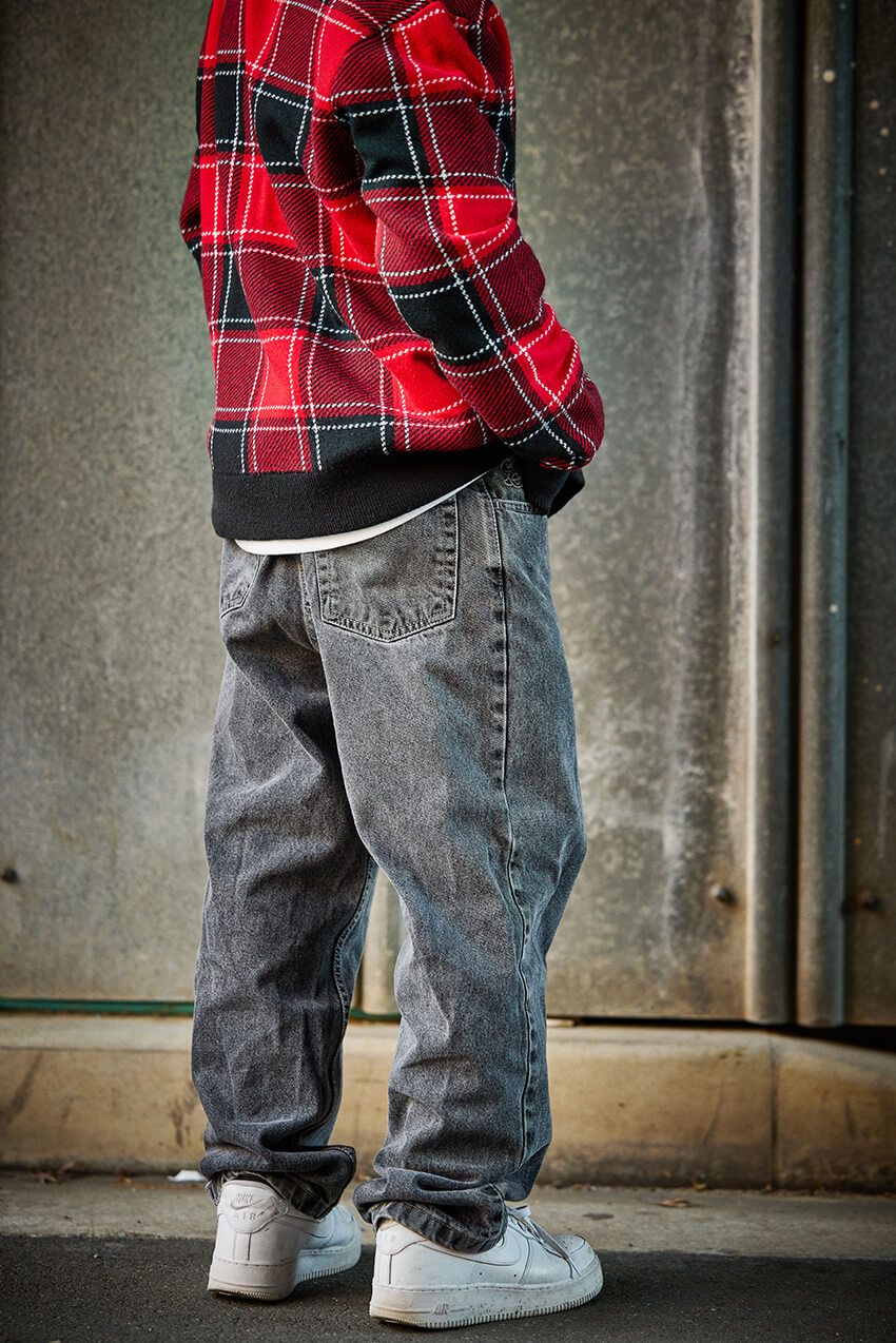 ムエタイ世界王者・吉成名高をパパラッチ！黒デニムで魅せた等身大の私服スタイル - 7枚目の画像