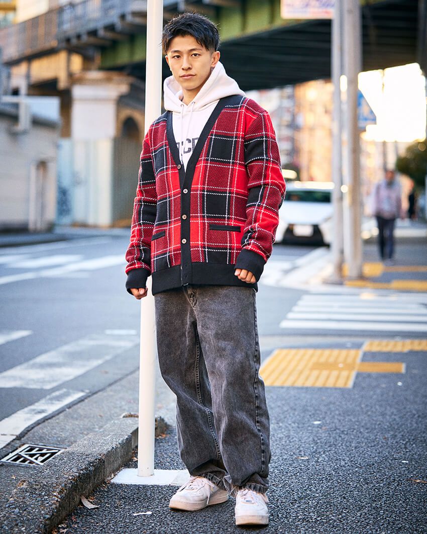 ムエタイ世界王者・吉成名高をパパラッチ！黒デニムで魅せた等身大の私服スタイル - 5枚目の画像