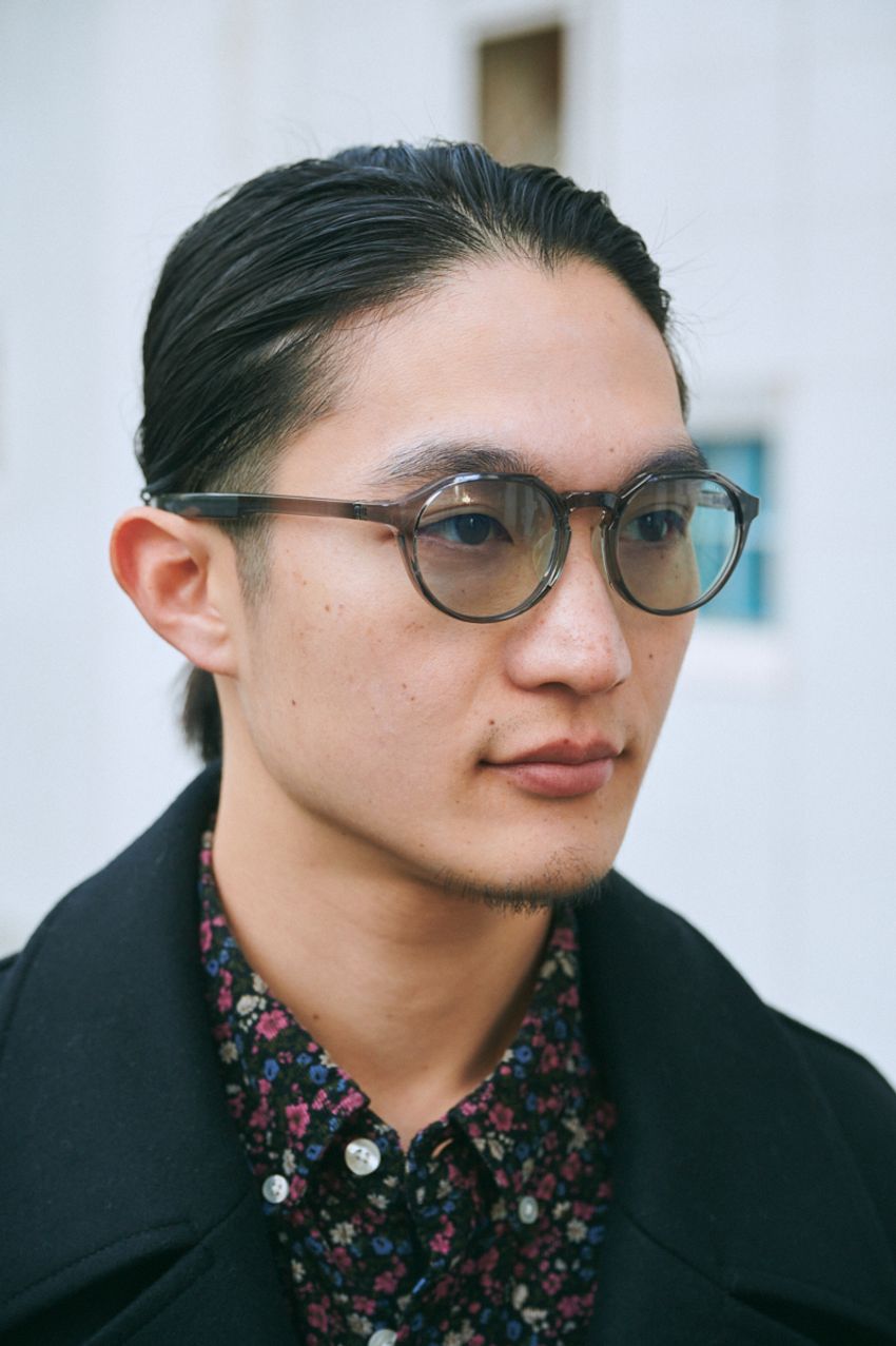 「シャツをアウターの下に着る」。超簡単なのに超有効なレイヤード法、そのメリットをスナップで解説 - 3枚目の画像