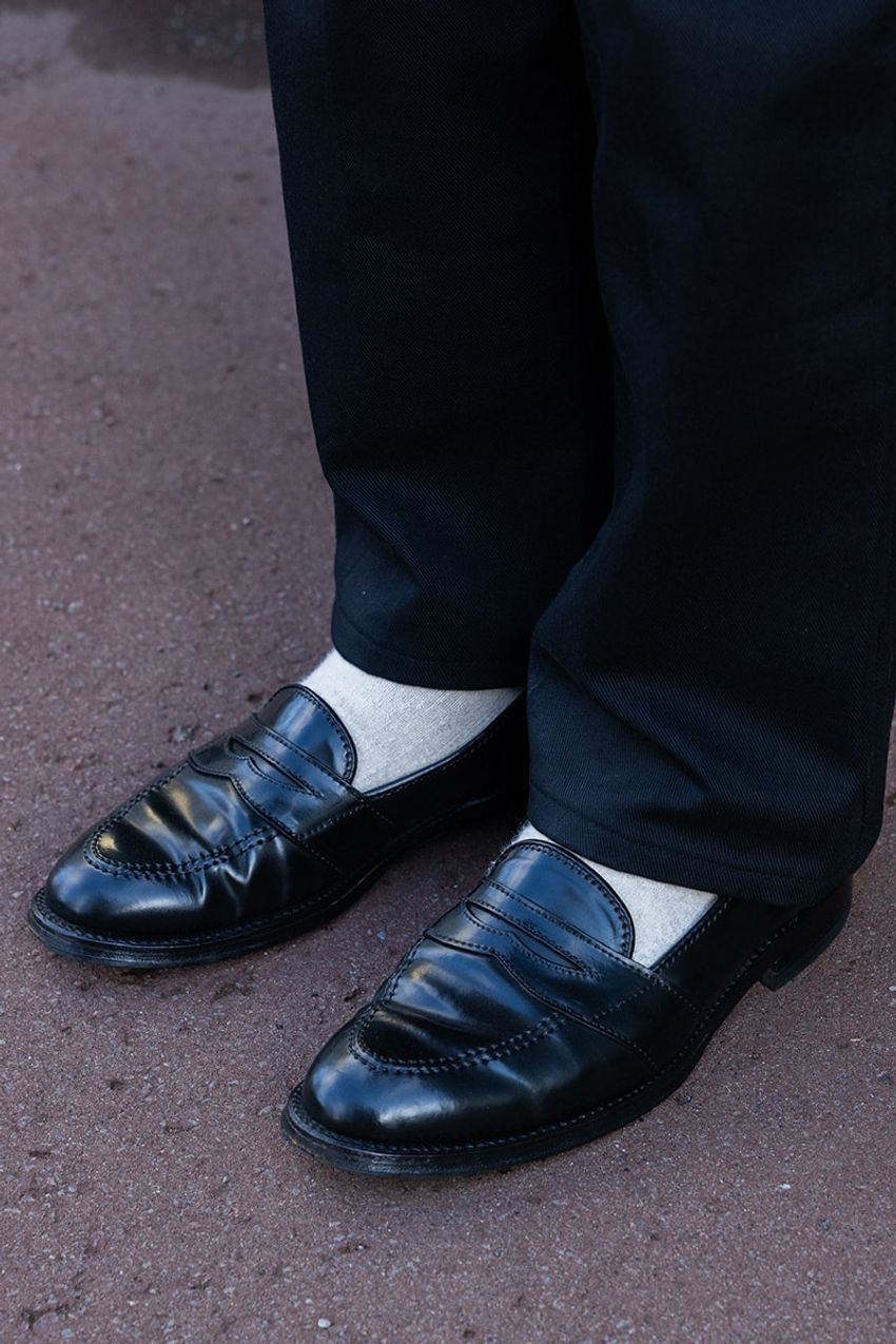 オールデン、ダナー、グイディetc.レザーシューズで格上げした“大人カジュアル”コーデ5選！ - 5枚目の画像