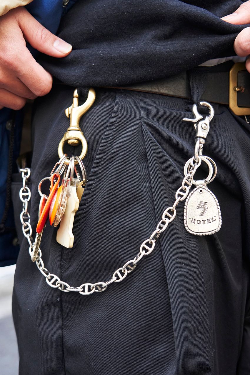 GU、ナンガ、L.L.ビーンetc.“ブラック以外”のダウンコーデを5名の街角スナップで - 7枚目の画像