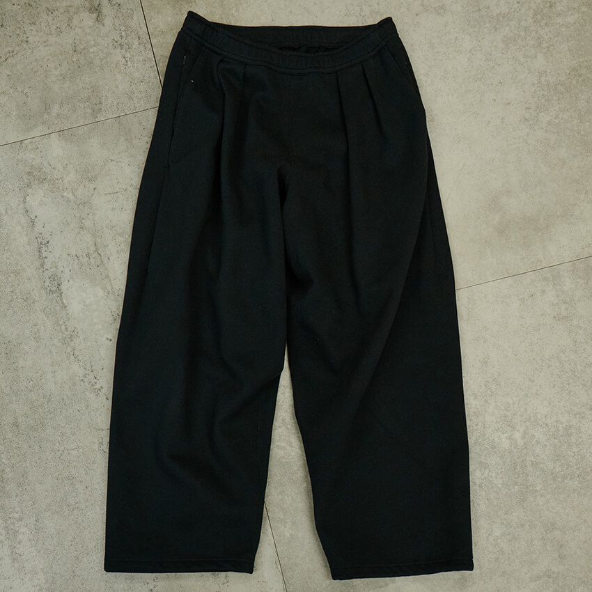 今季も“ワイド”が正解！8人のスタイリストが選んだ「太パンツ」、素材とディテールに個性あり！ - 15枚目の画像