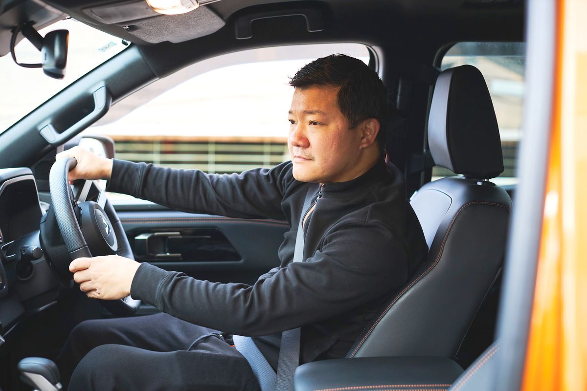 「久しぶりに運転席に座るわ（笑）」と、撮影のため協力してくれた大毅さん。