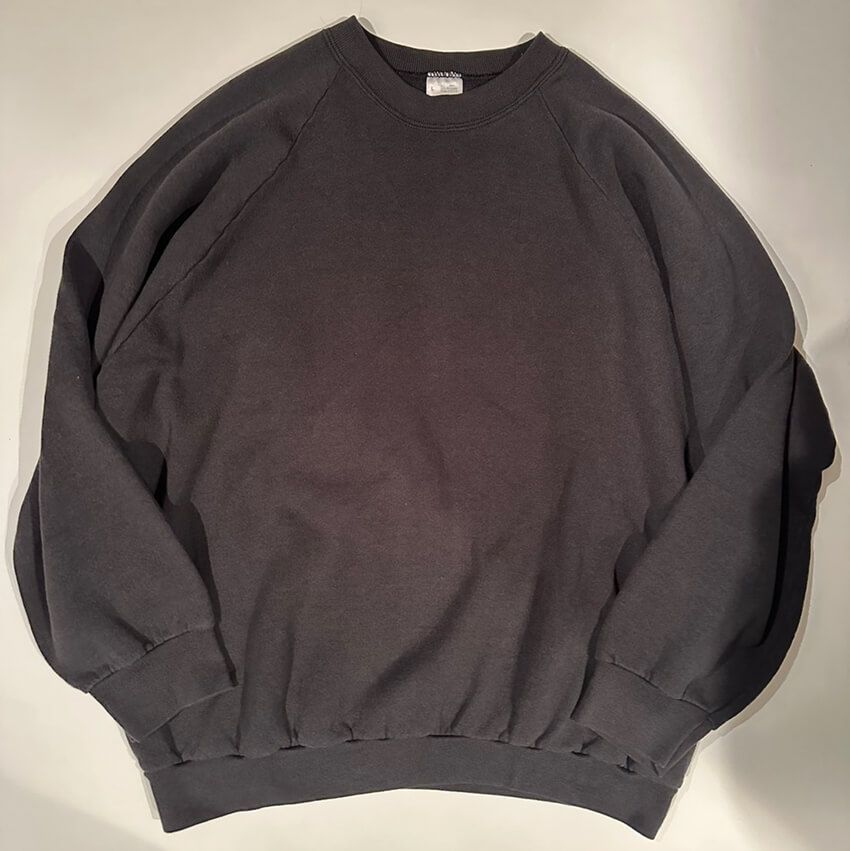 スタイリスト7人が選んだ「スウェット」の最適解！愛用ブランドはドリス、ギルダンetc. - 14枚目の画像