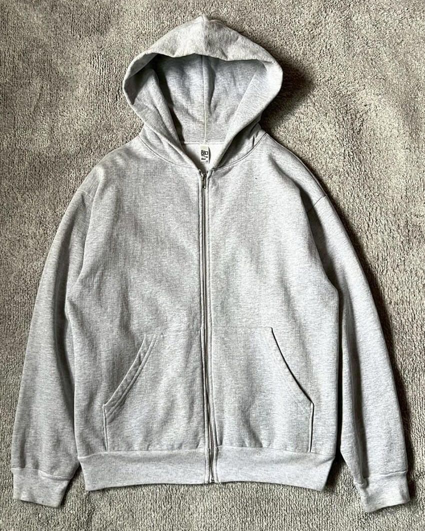 スタイリスト7人が選んだ「スウェット」の最適解！愛用ブランドはドリス、ギルダンetc. - 12枚目の画像