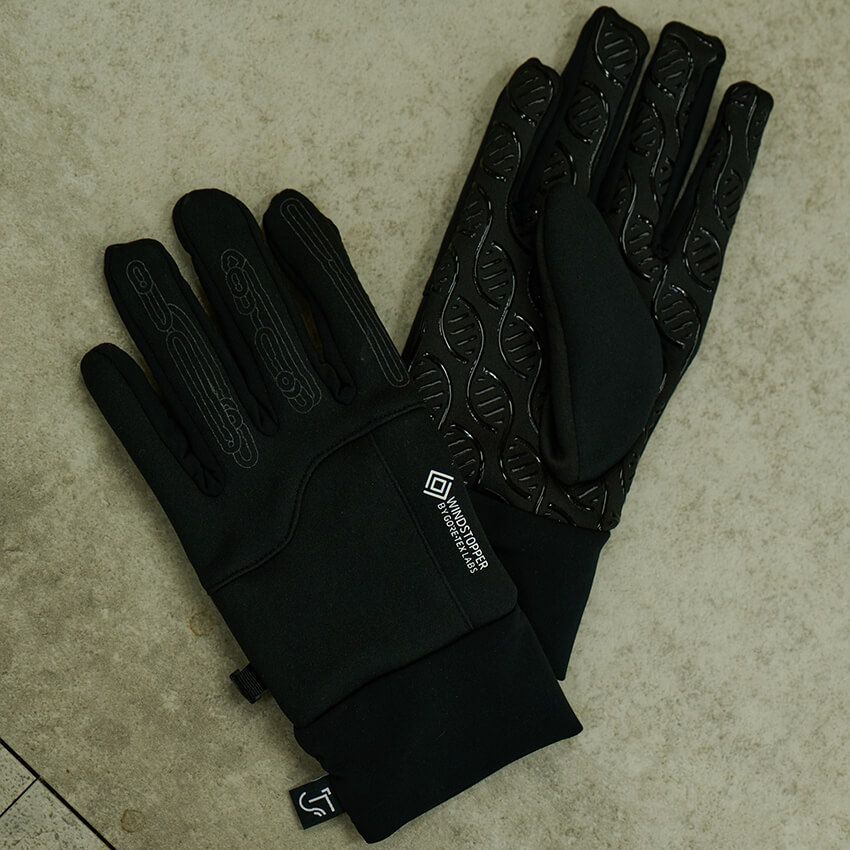 ユニクロ靴下、ルメールのベルト……6名のプロが選んだ“冬スタイルに効く優秀小物”を公開！ - 11枚目の画像