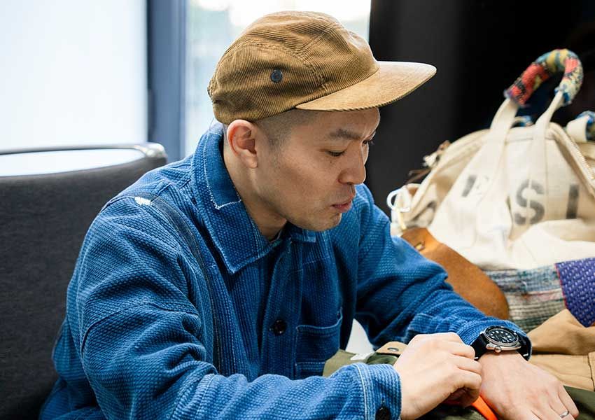 KOC王者ラブレターズ塚本の一軍コーデ！ムロツヨシにもらった服を“剣道着”でリメイク!? - 17枚目の画像