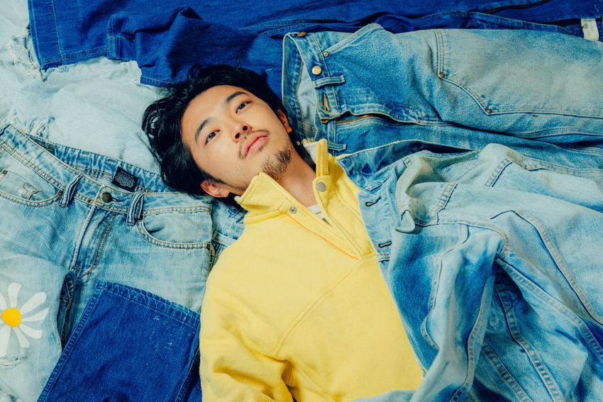 「マイベストジーニストはジョン・レノンです」年300日以上デニム派の荒谷翔大、愛用私物を大公開！ - 15枚目の画像