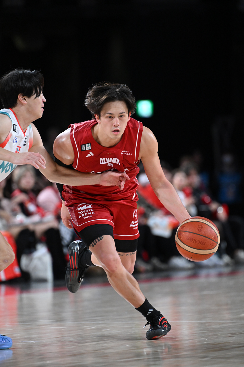 身長188cm、10等身の神スタイル！バスケ界のNo.1モテ男・テーブス海の