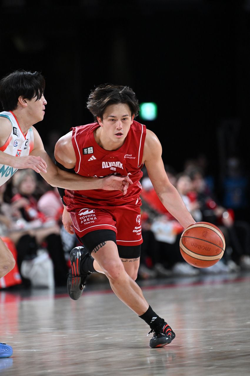 身長188cm、10等身の神スタイル！バスケ界のNo.1モテ男・テーブス海の私服をスナップ - 25枚目の画像