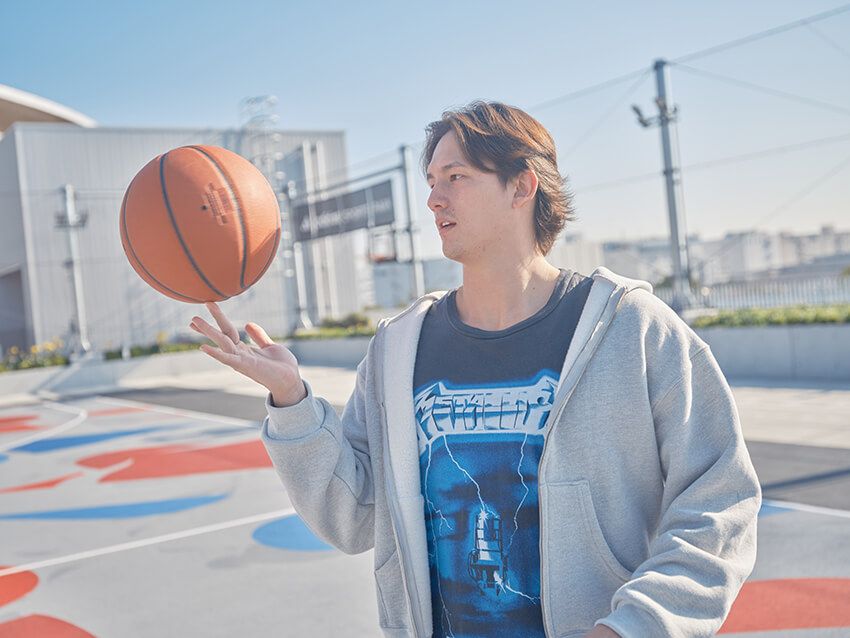 身長188cm、10等身の神スタイル！バスケ界のNo.1モテ男・テーブス海の私服をスナップ - 21枚目の画像