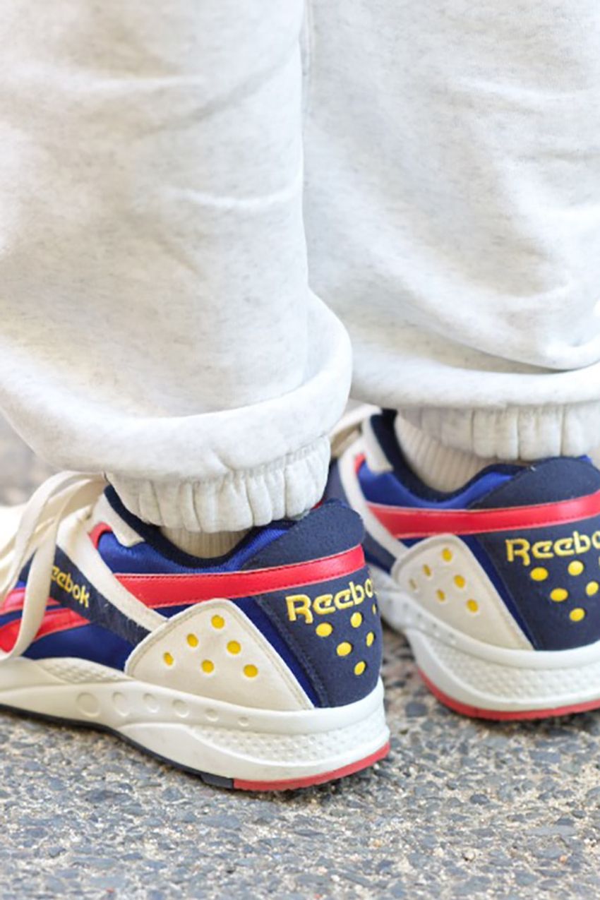 冬こそ大活躍！街の達人5名に学ぶ「スウェットシャツ＆パンツ」の賢い着こなし術 - 9枚目の画像