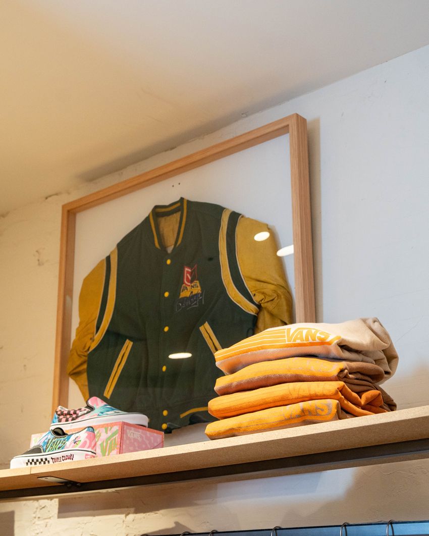 業界人9名の「ヴァンズ」スタイルを一斉パパラッチin渋谷！5カ月限定、“新拠点”の魅力とともに - 33枚目の画像