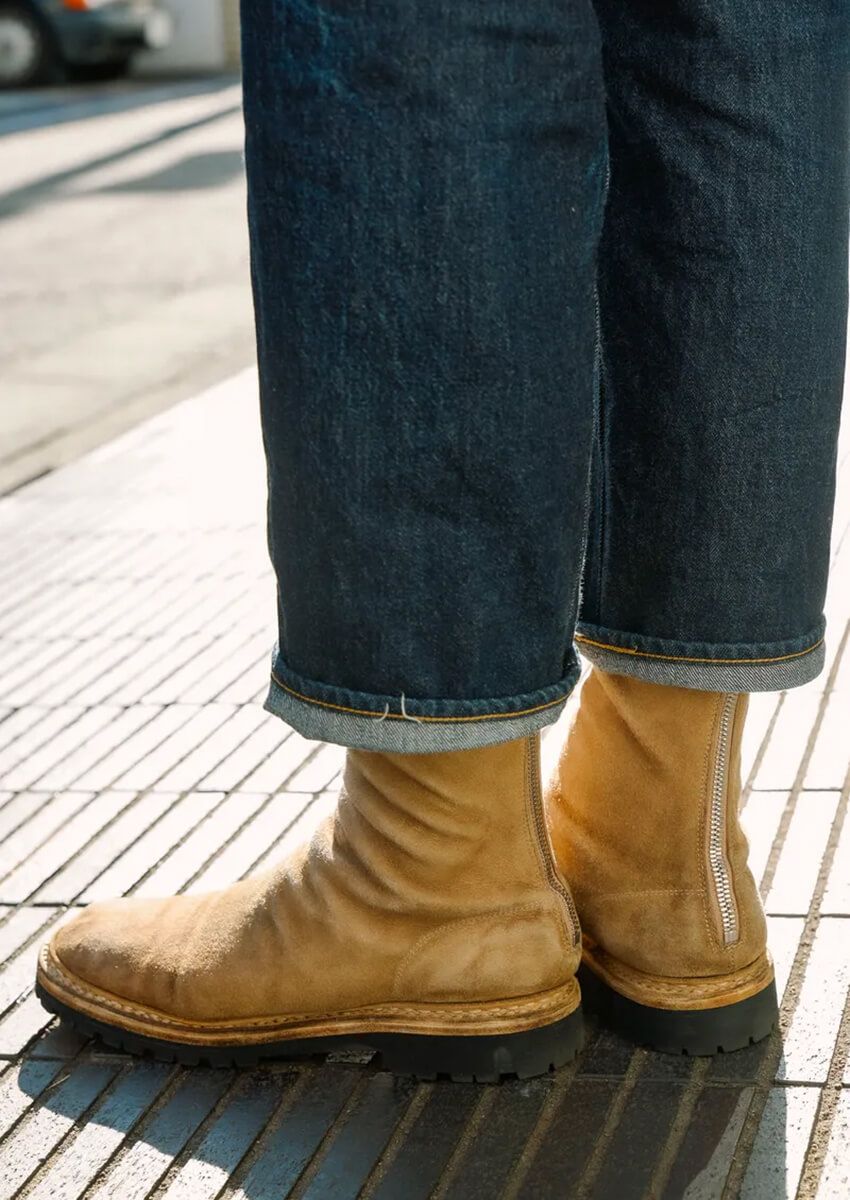 ブーツ賢者たちが選ぶ「グイディ」のスナップ集。唯一無二の色気を放つ足元のリアル - 1枚目の画像