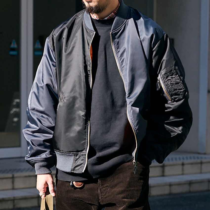 革ジャン”か“MA-1”か。今季トレンド「短丈ジャケット」の選びと