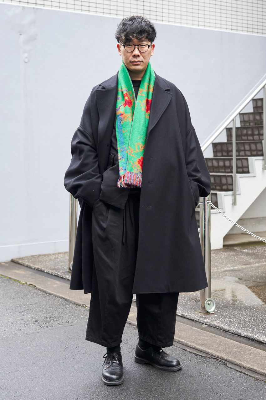 “オールブラックコーデ”は真冬こそ本領を発揮する！多彩に黒を遊んだ5人をピックアップ - 10枚目の画像