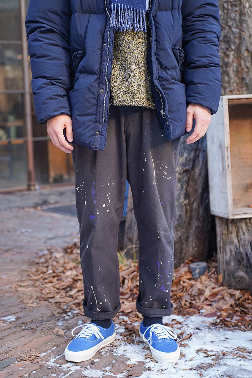 【青vs.茶vs.黒】“ワントーンコーデ”を実践するなら何色が好み？ 街角の好サンプルをイッキ見！ - 3枚目の画像