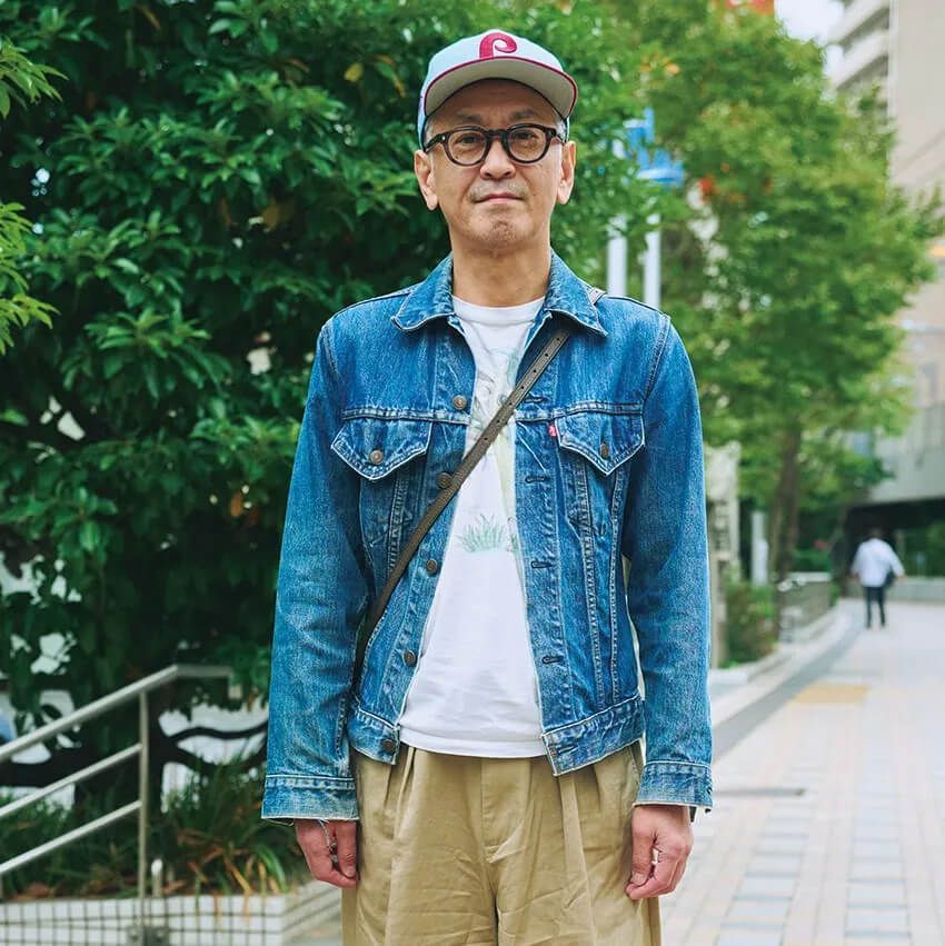 【20代・50代】年齢別、街角スナップ。若き感性か、大先輩の知か、リアルスタイルの違いと共通 - 2枚目の画像