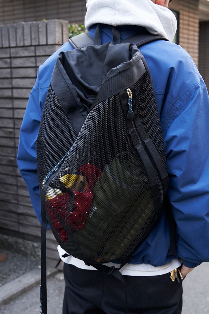 街角“モンベラー”に人気のバッグ集。洒落者5名の愛用モンベルをスナップで - 3枚目の画像