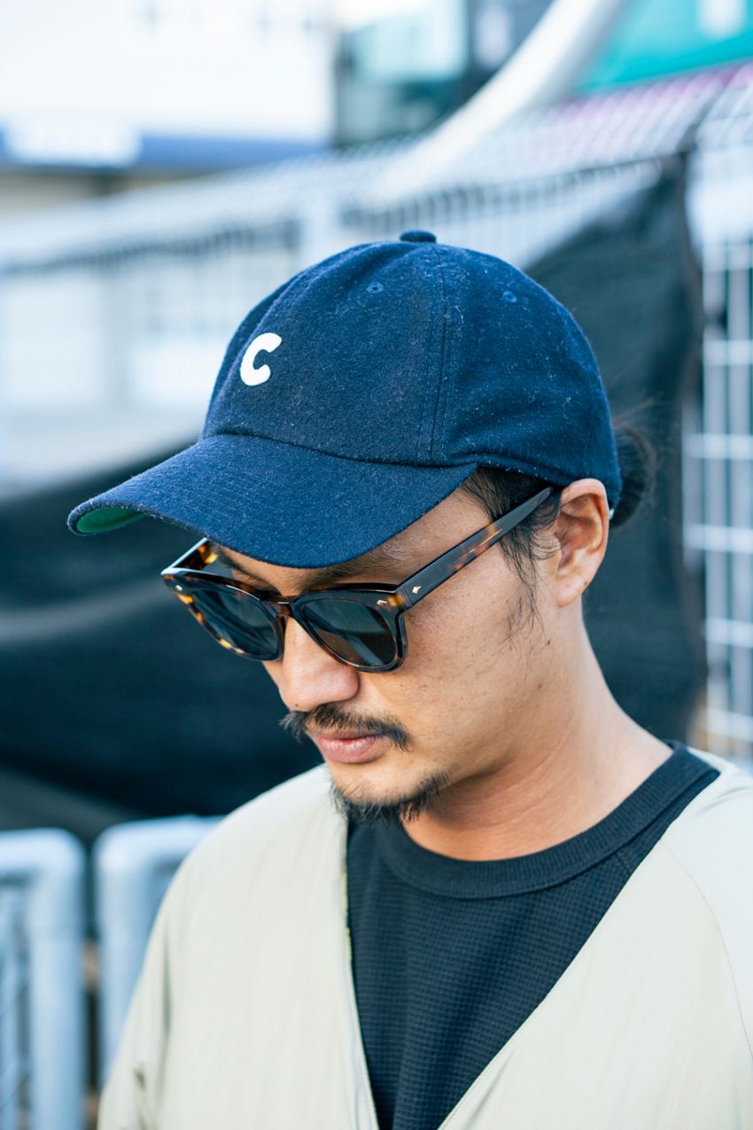 冬に真似たいキャップコーデ5選！街のトレンドは「ツバ折れ、タイトめ」だった！ - 7枚目の画像