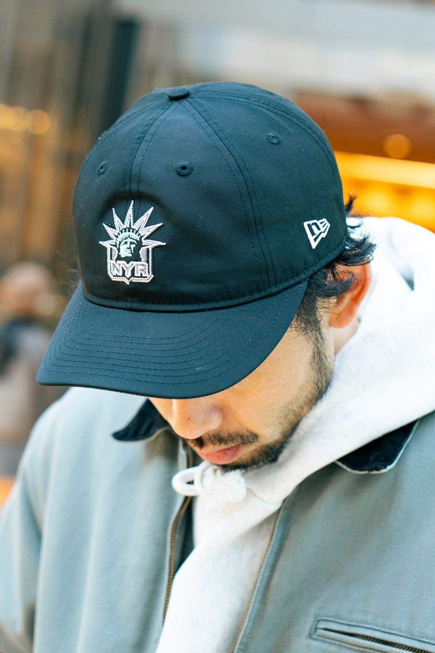 冬に真似たいキャップコーデ5選！街のトレンドは「ツバ折れ、タイトめ」だった！ - 11枚目の画像