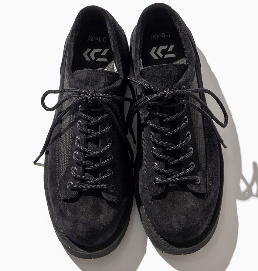 「DANNER RIVER WALKER LOW」5万4450円／ダナー×ダイワ（グローブライド お客様センター　0120-506-204）