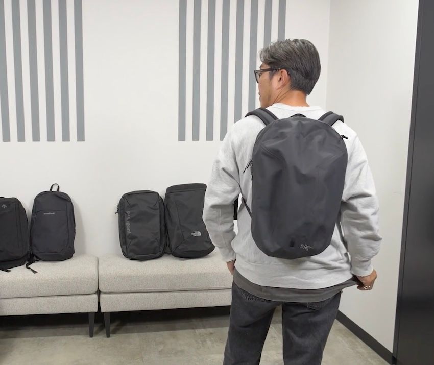 パタゴニア、ノース、モンベルetc. オンオフ使えてタフな「黒バックパック」5選を徹底比較！ - 14枚目の画像