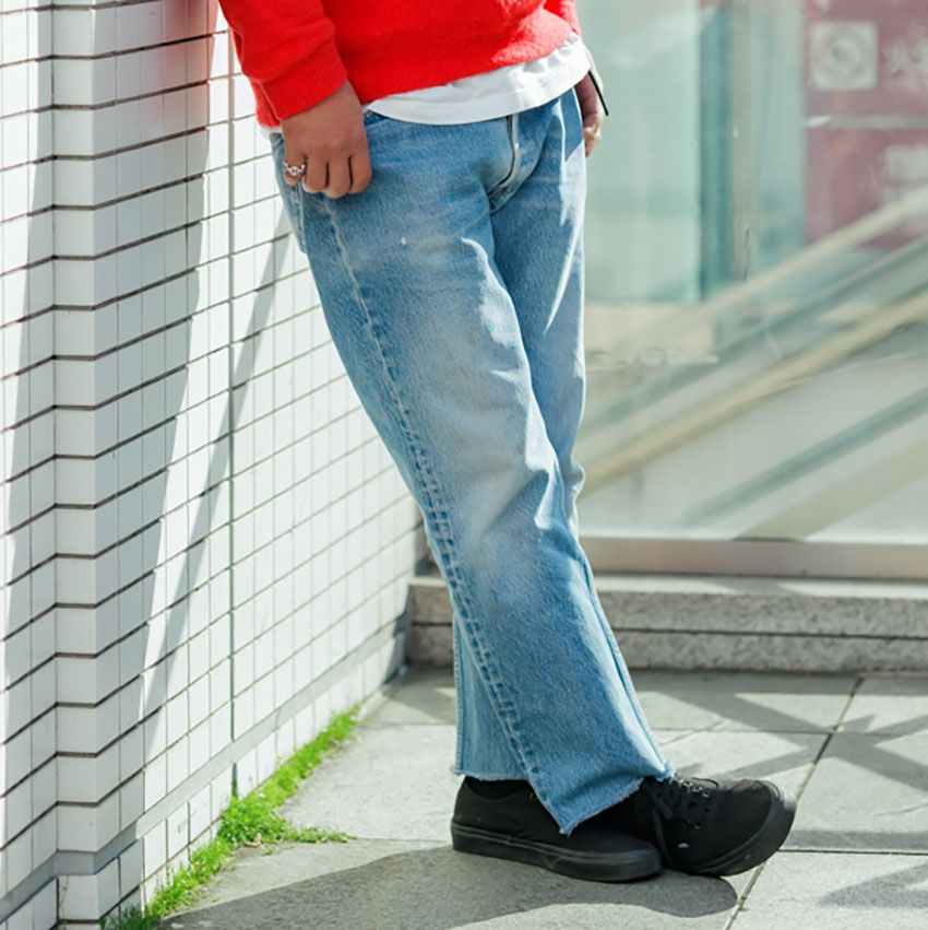 40〜50代は“太すぎ”に要注意！程よく細身なパンツで大人らしさをゲットした5名をスナップで - 1枚目の画像