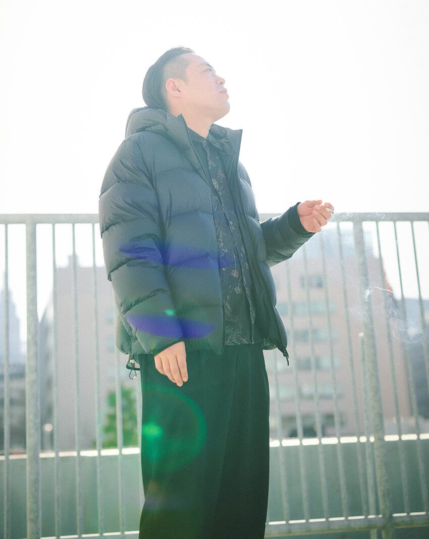 エバース佐々木＆町田の私服姿をパパラッチ！35万円のモンクレールを公開、GUのパンツをコンビで愛用！ - 13枚目の画像