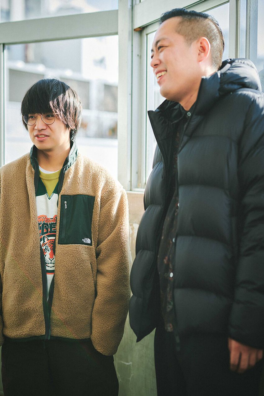 エバース佐々木＆町田の私服姿をパパラッチ！35万円のモンクレールを公開、GUのパンツをコンビで愛用！ - 14枚目の画像