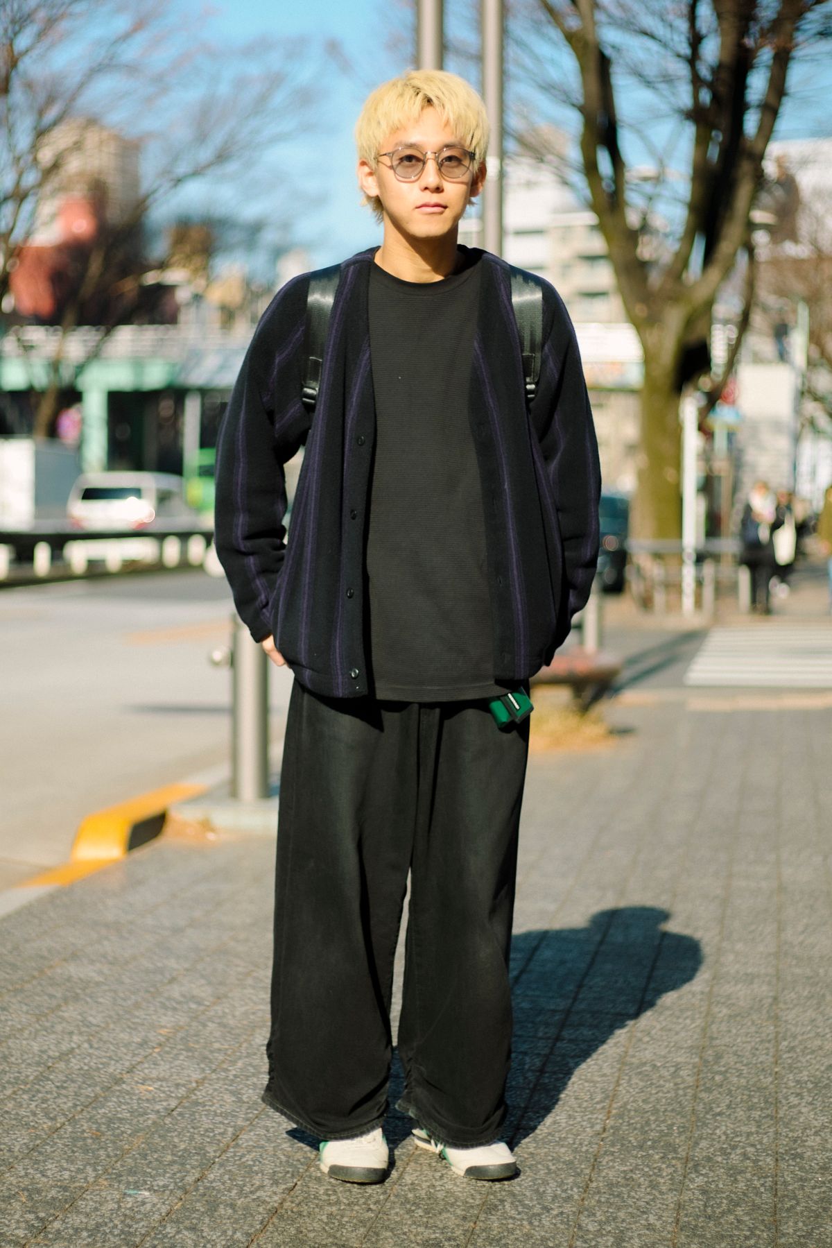 カーディガン＝ユニクロ