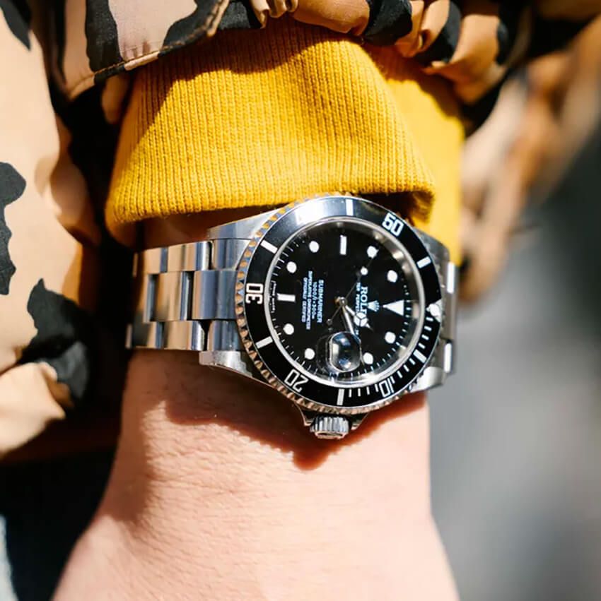 【ロレックスからピエール・カルダンまで】冬の街角で見つけた名作時計をパパラッチ！ - 1枚目の画像