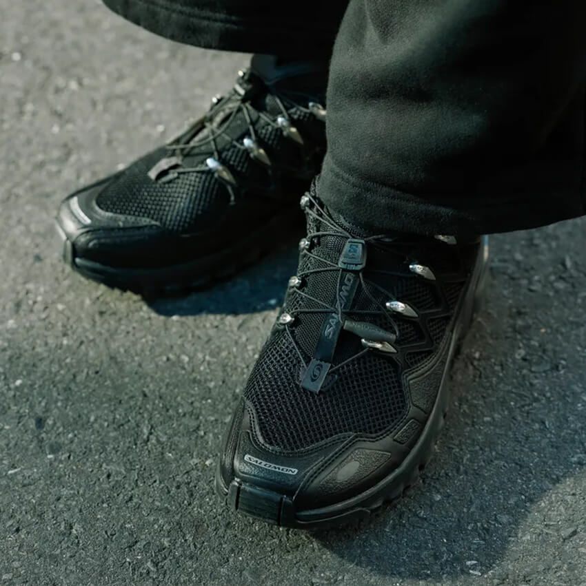 「XT-6」だけじゃない！洒落者たちが愛用する「サロモン」スニーカーとコーデ方法 - 1枚目の画像