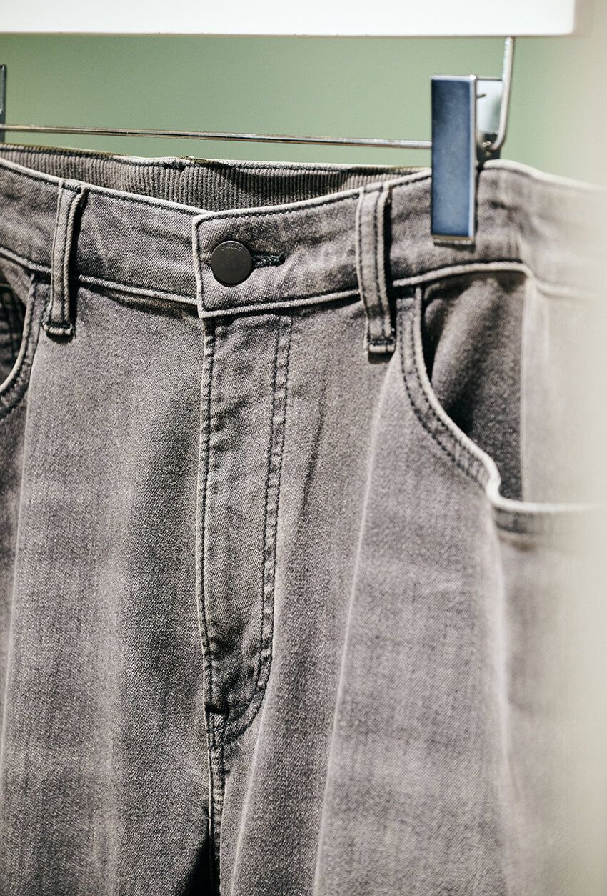 オール4990円！「ユニクロ」が本気で作った2026年の新作デニム5選を一挙公開 - 12枚目の画像