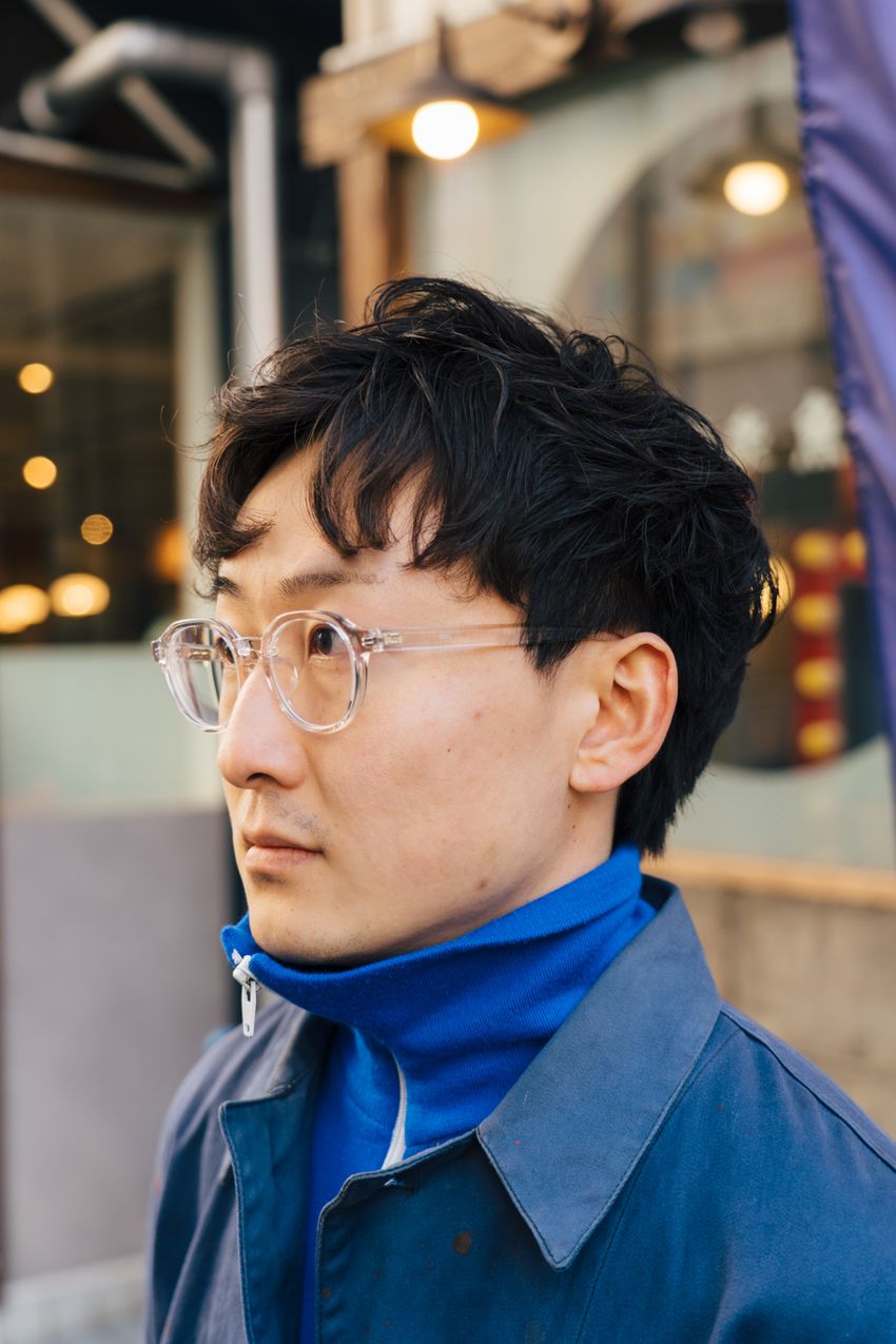 街を染める「ブルーアウター スタイル」5つの模範解答。黒や白にも負けない定番カラーの魅力 - 7枚目の画像