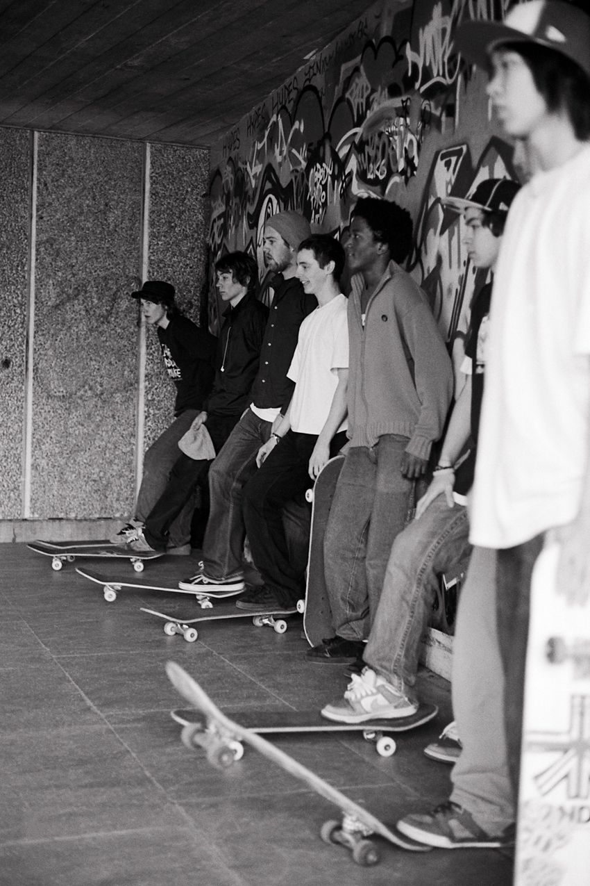 ロンドンスケートを記録した写真家「ダン・ボルトン」日本初個展。ロンハーマンのUNDER Rで私服パパラッチ！ - 3枚目の画像