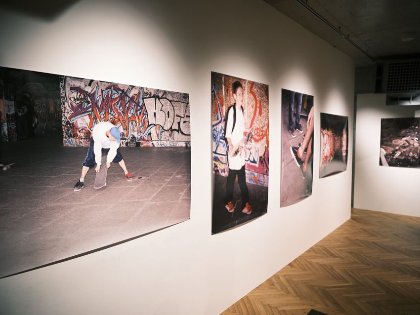 ロンドンスケートを記録した写真家「ダン・ボルトン」日本初個展。ロンハーマンのUNDER Rで私服パパラッチ！ - 28枚目の画像