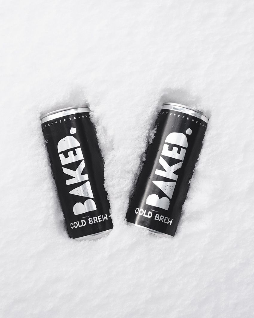 RTD（Ready-to-Drink）コーヒー缶もラインナップ。山頂での一杯にぴったり！