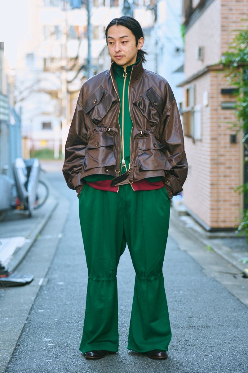 ジャケット、ジャケット2、パンツ、手袋＝すべてサンタク