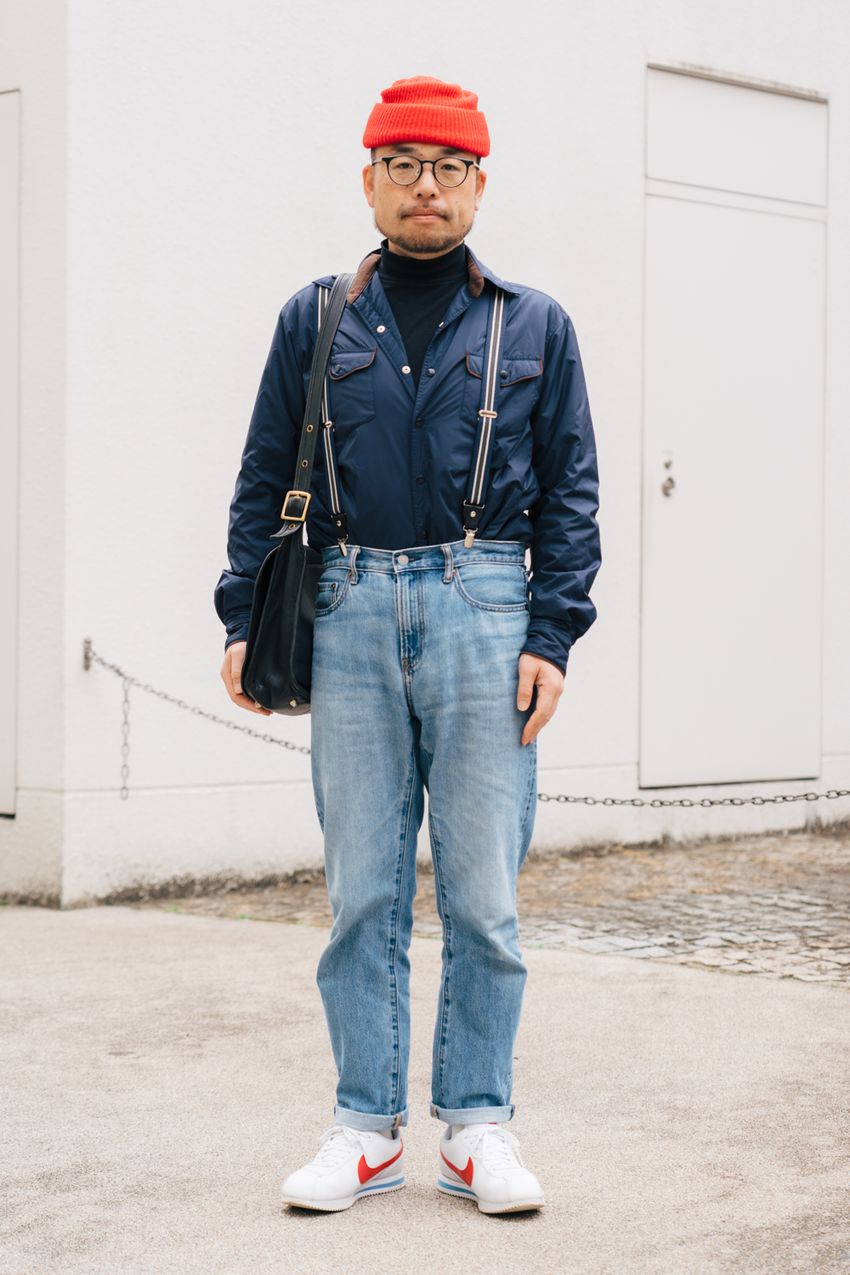 洒落者たちがまとった「青い服」。清潔感と知性をまとったコーデ好例をスナップで - 10枚目の画像