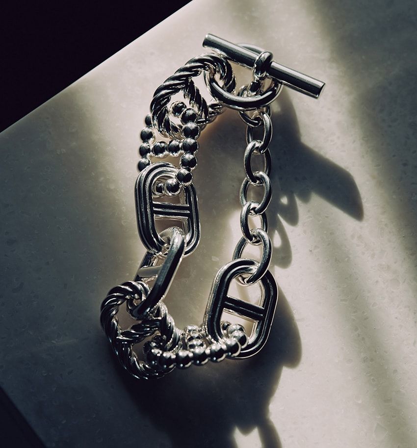 シルバー925。87万1200円／エルメス（エルメスジャポン