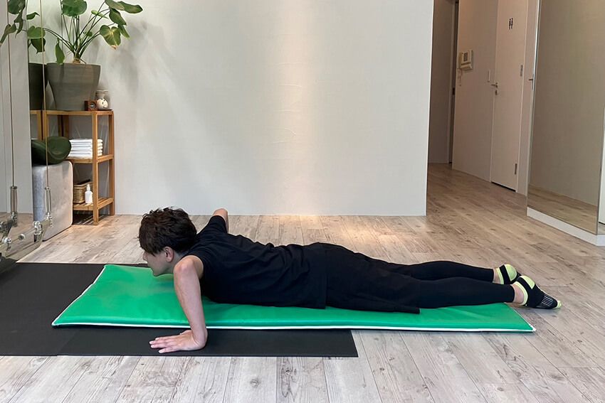 デスクワークの腰痛を1日2分で改善！“首の骨（頚椎7番）”を整える簡単セルフケア - 13枚目の画像